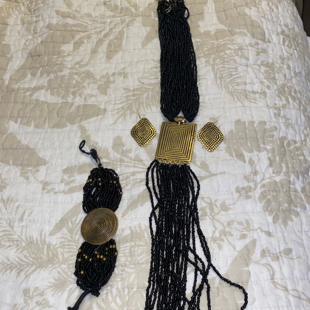 Necklace, Bracelet and ear rings.